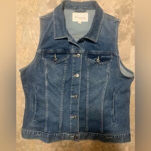 NWOT Two By Vince Camuto women’s Classic Denim Vest, Sz L